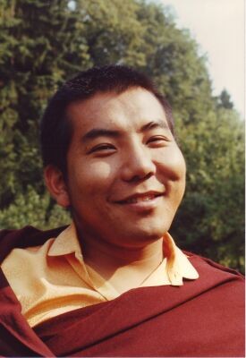 hh jamgonkongtrul smile